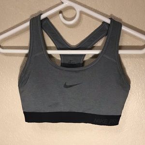 Nike Pro Sports Bra